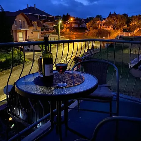 Apartament Chestnut Hill- *